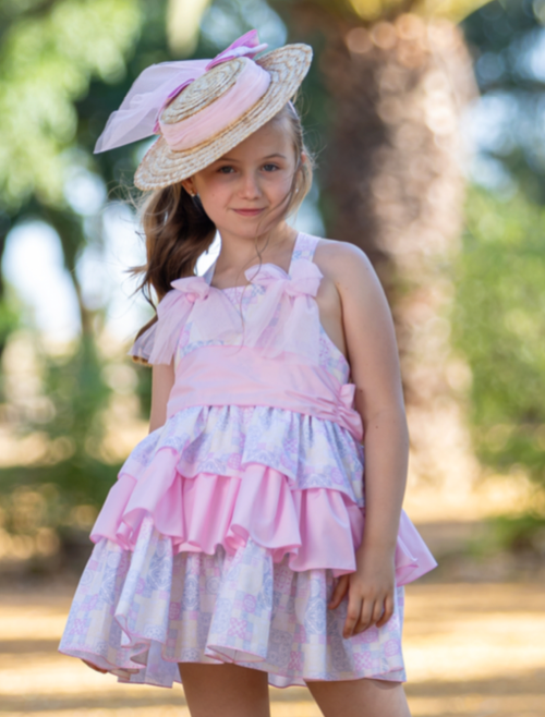 Vestido estampado pastel, olanes