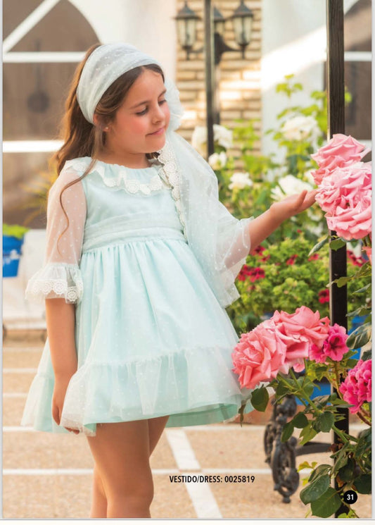 Vestido menta, tul, manga francesa
